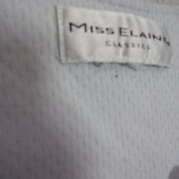 Miss Elaine Pale Blue Waltz Thermal Weave Nightgown NWOT - Picture 3 of 5